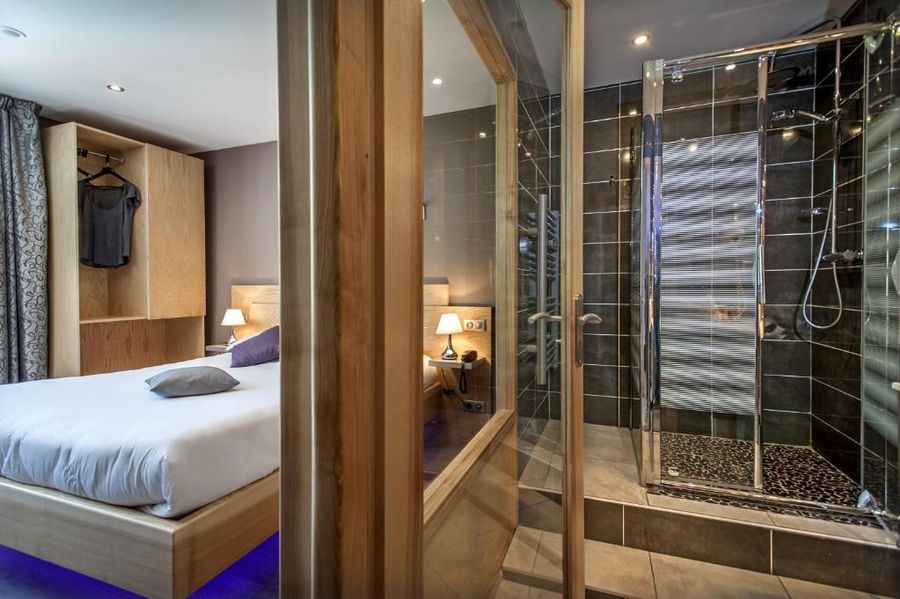 Hotel Chez Camillou twin room