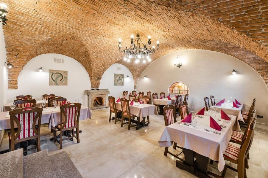 Hotel Dvorec dining