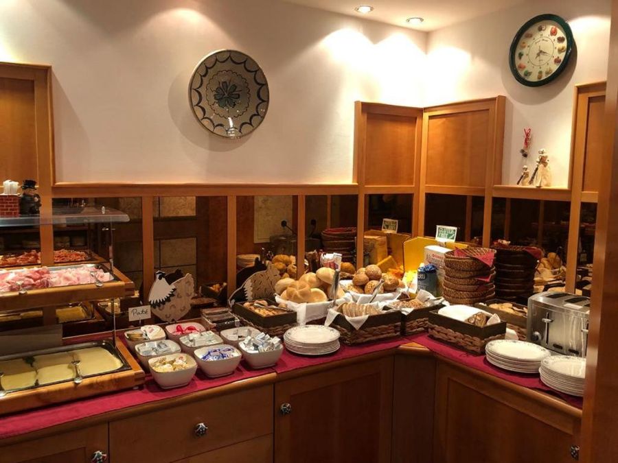 Dolomites: Highlights of Val Gardena - 8 days food