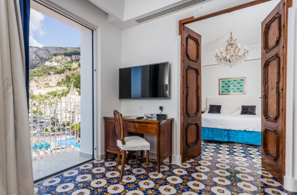 Hotel Marina Riviera living room