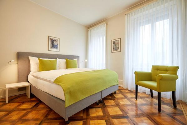 Hotel Schmid & Alfa bedroom