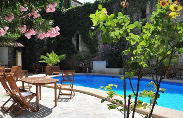 Hotel du Forum pool