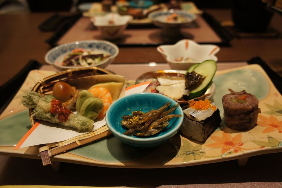 Kaiseki-dinner-Assortment-of-Traditional-Japanese-Appetizers