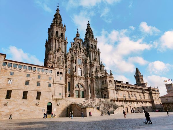 Santiago-de-Compostela-Cathedral-on-a-Bright-Day