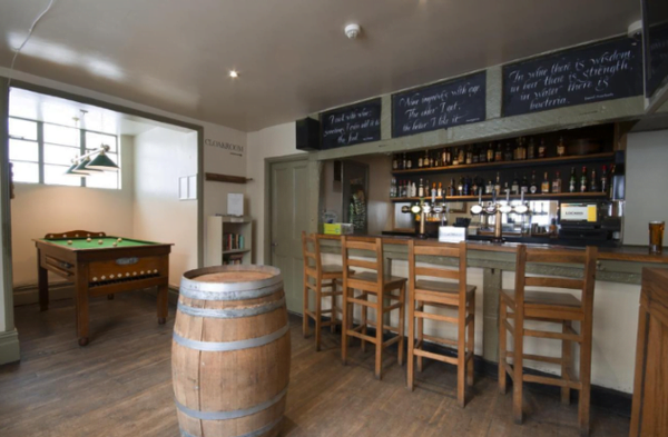 White Hart Bar