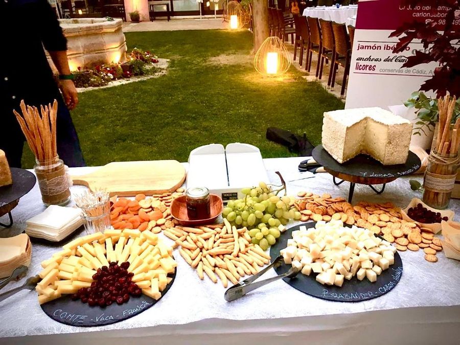 Camino Frances: Leon to Santiago -17 Days food