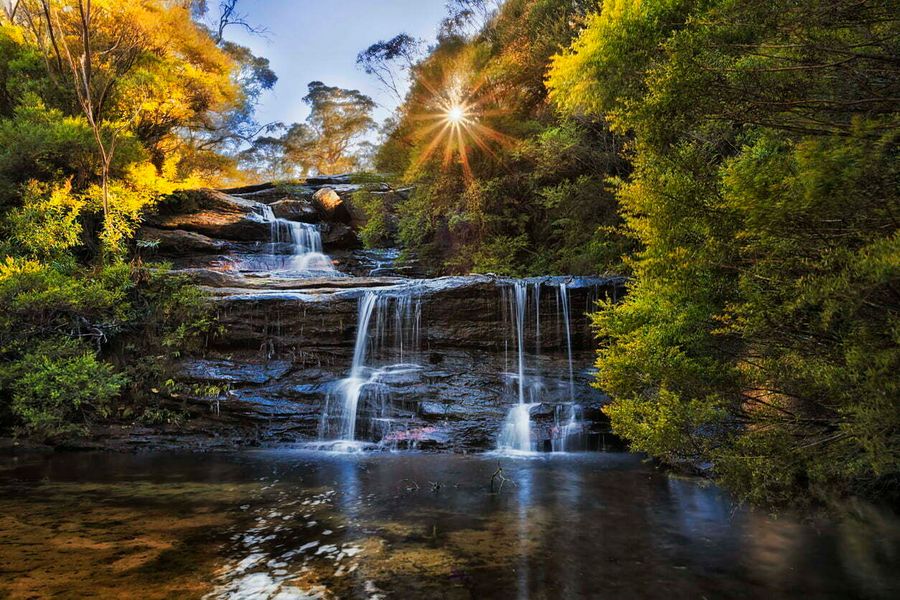 BM Wentworth falls Front sun