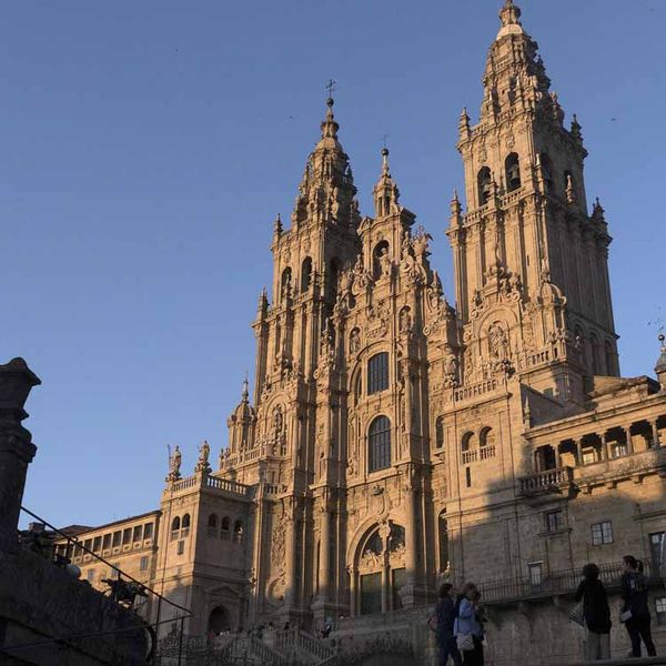 spain-galicia-santiago-camino-obradoiro-cathedral-at-sunset-2