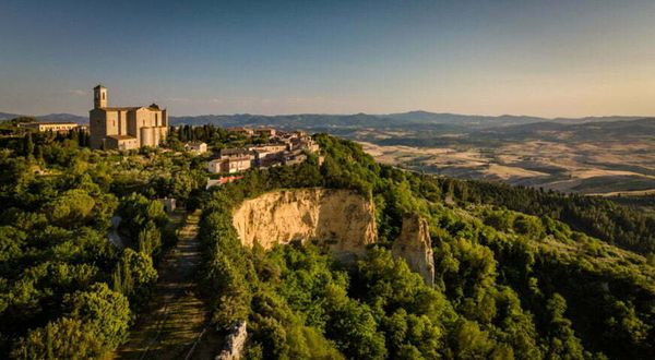 tuscan hilltop towns